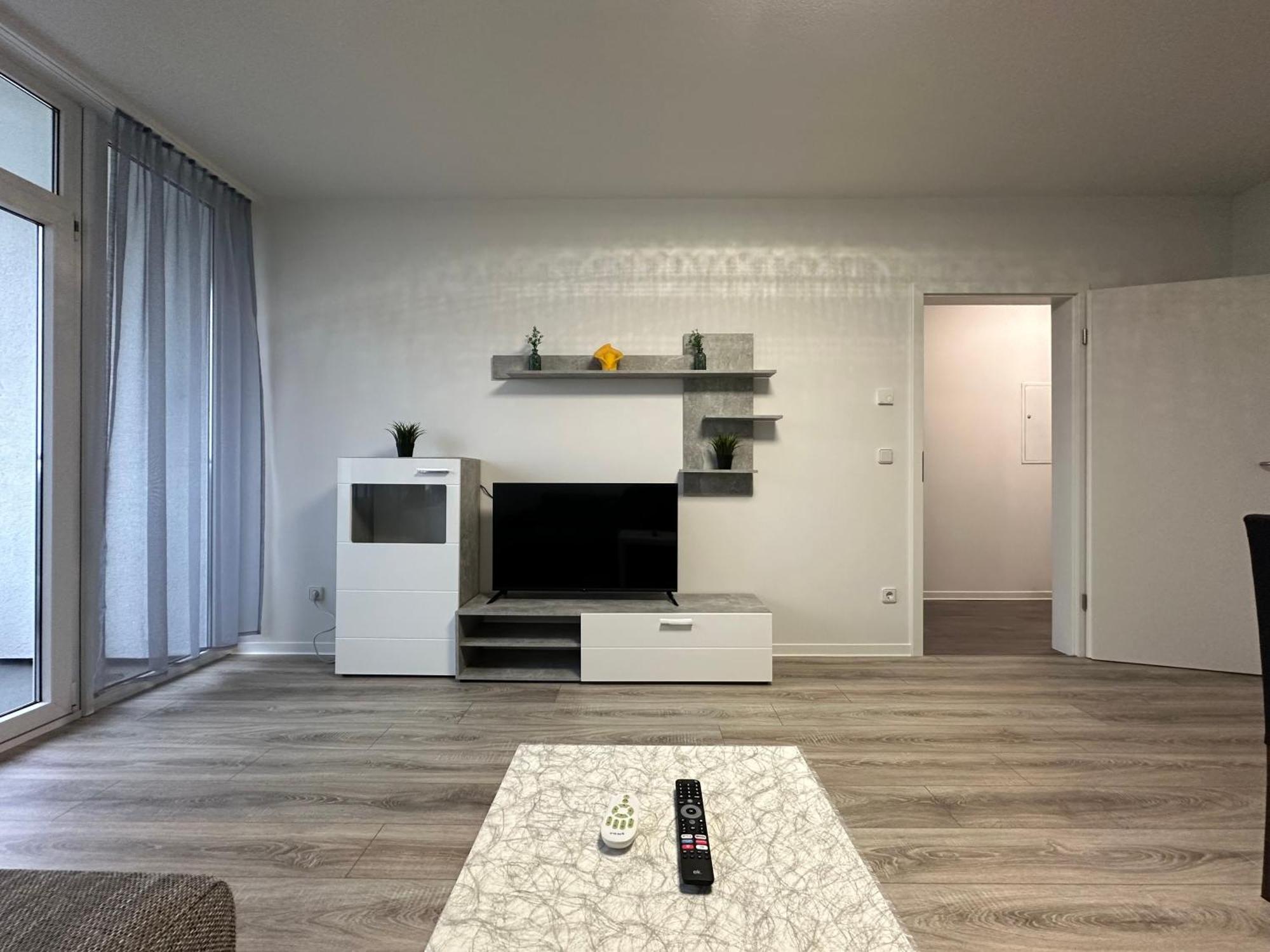 Olis Appartement In Neuss Bagian luar foto
